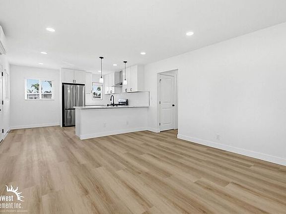 2nd image of 216 Alvarado St #216