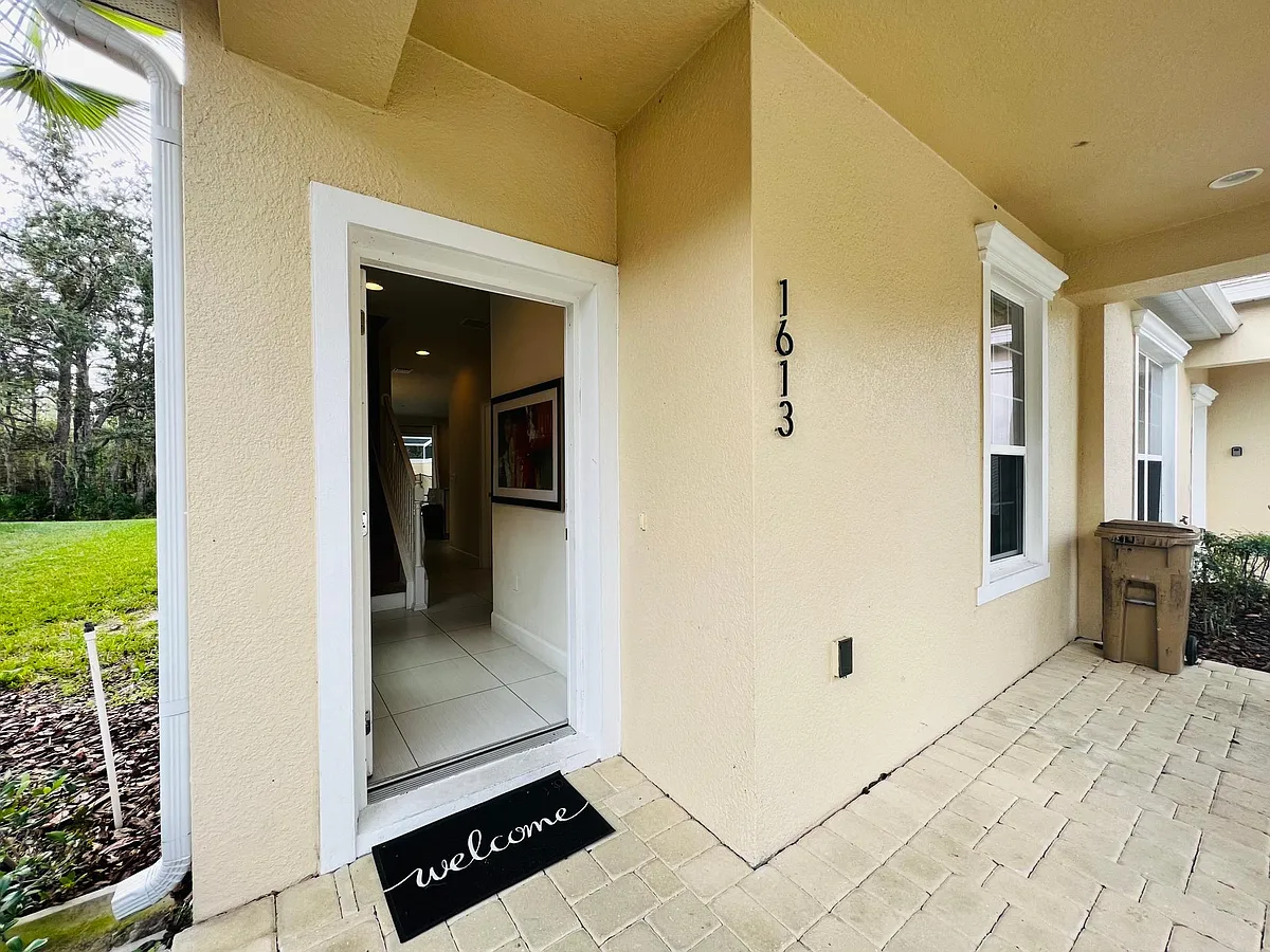 Building Photo - 1613 Tranquil Ave