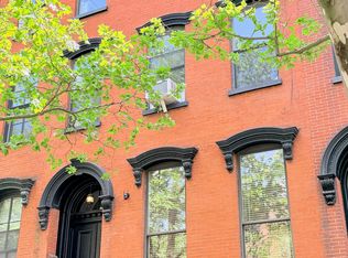 118 Kent St #1, Brooklyn, NY 11222