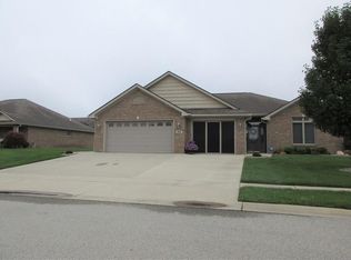 5046 W Quincy Ct, Columbus, IN 47203