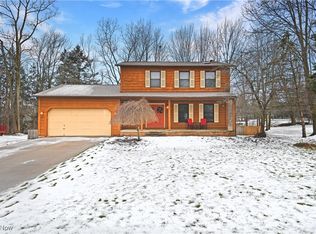 7894 Chapelway Dr, Mentor, OH 44060