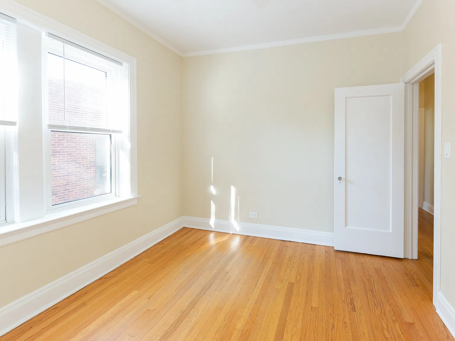 2 bed, 1165 sqft, $2,250 — Photo 4