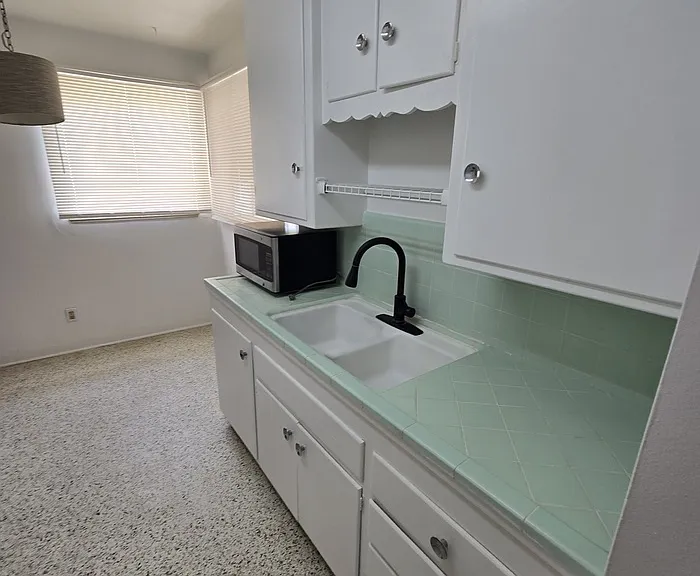 5010 Roma Ave NE — Photo 8