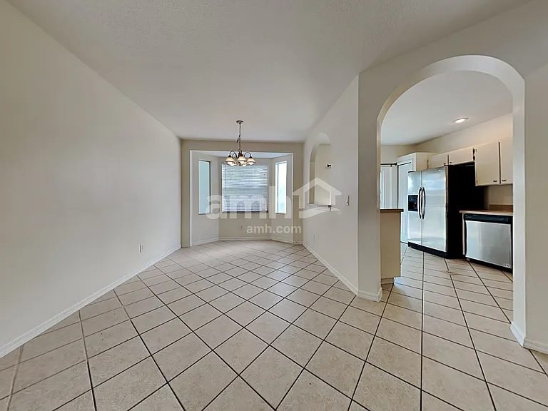 1002 Harvest Moon Dr — Photo 5