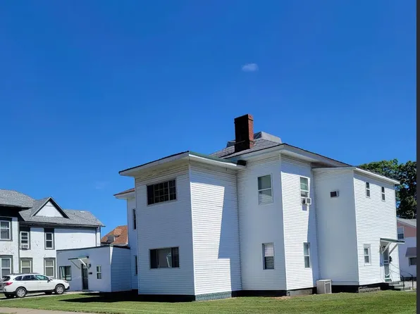 654 Oak St APT C, Terre Haute, IN 47807