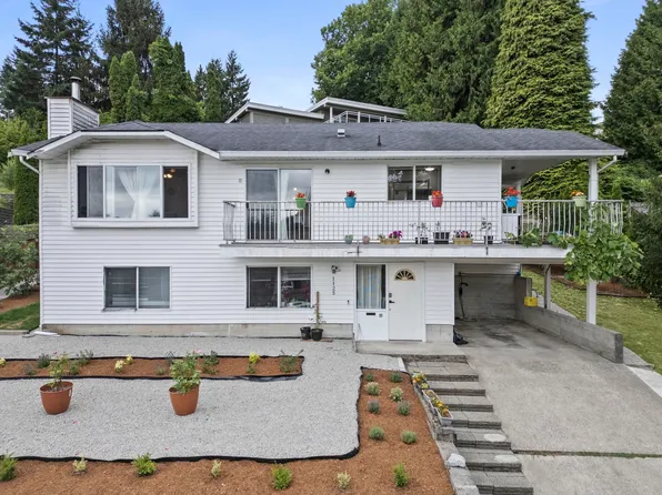 1125 Cecile Dr, Pt Moody, BC V3H 1M8