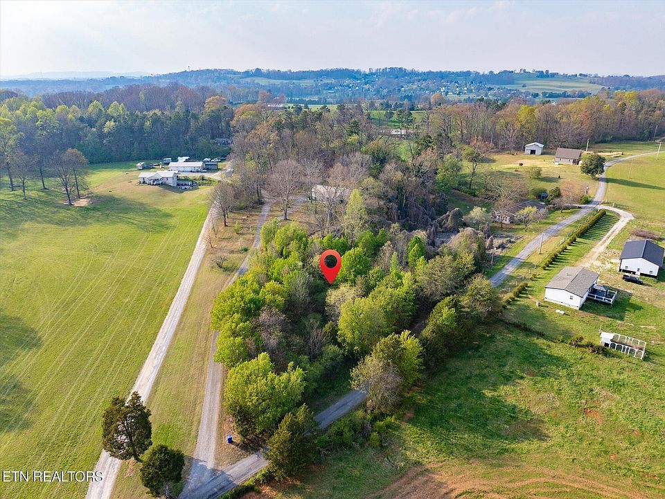 1st image of 135 Weaver Rd