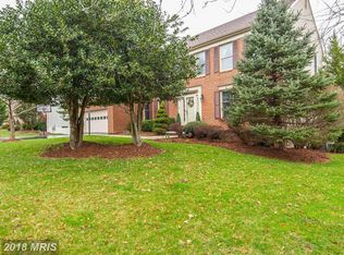 15137 Wetherburn Dr, Centreville, VA 20120