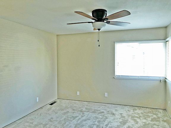 Big Master Suite with Walk-In closet