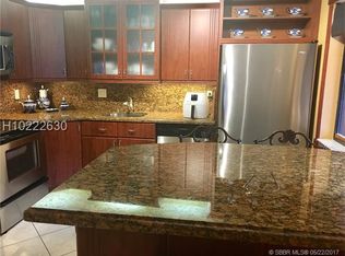 197 Lakeview Dr APT 102, Fort Lauderdale, FL 33326