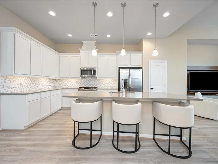 2539 Terrace Point Dr — Photo 8