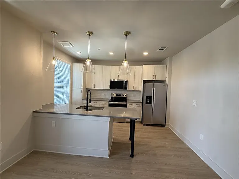 District on the Etowah Apartments — Photo 335