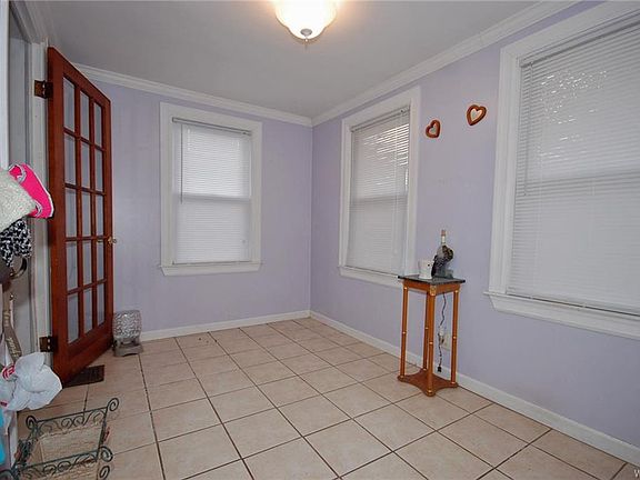 3rd image of 92 Zimmerman St