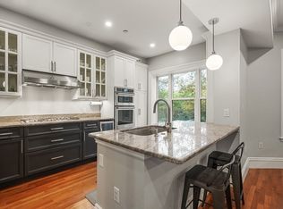 1824 Beacon St APT 4, Brookline, MA 02445