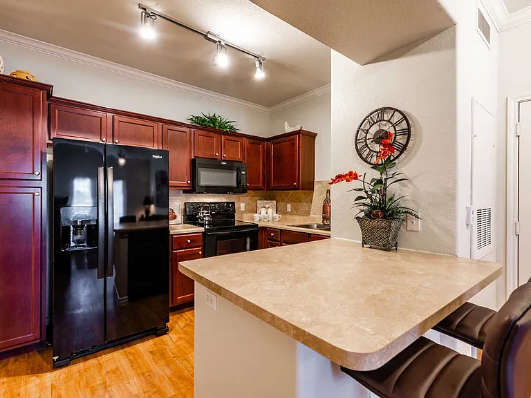 Plantation Apartments — Photo 55