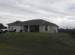 2703 32nd St SW, Lehigh Acres, FL 33976