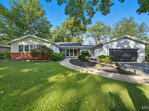 31 Bon Hills Dr, Saint Louis, MO 63132