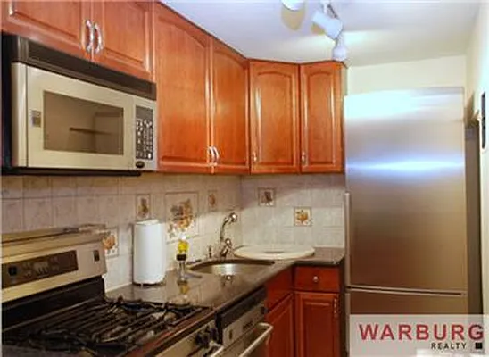 Sold by Warburg | media 11