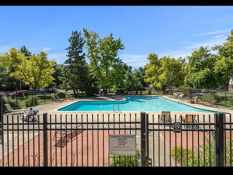 3250 Oneal Cir #C10 — Photo 3