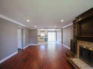 14802 Newport Ave APT 1C, Tustin, CA 92780