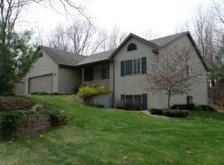 10764 Timberline Dr, Greenville, MI 48838