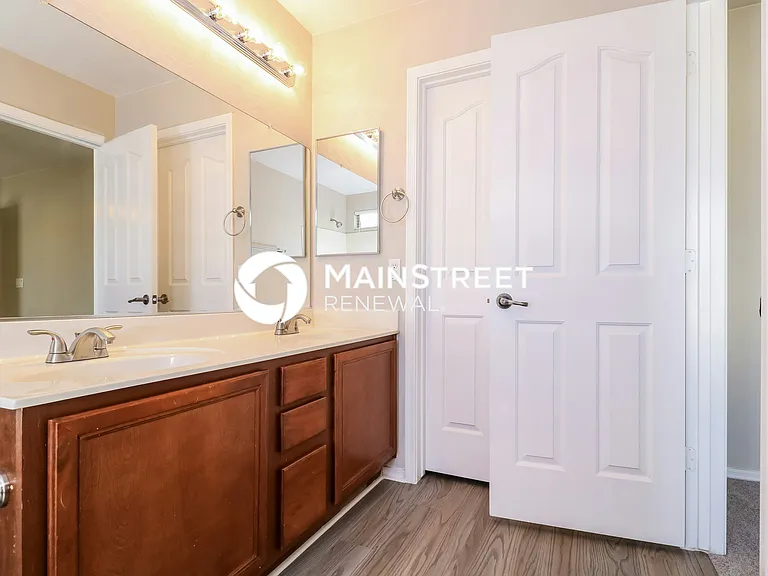 Main Bathroom
