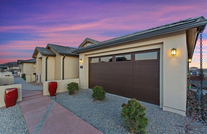 Welcome to the award winning Parklane home at La Cuentista.