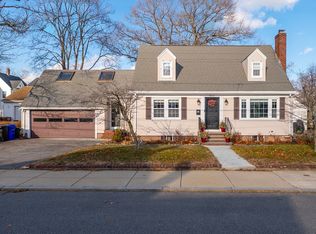 51 Como Rd, Hyde Park, MA 02136