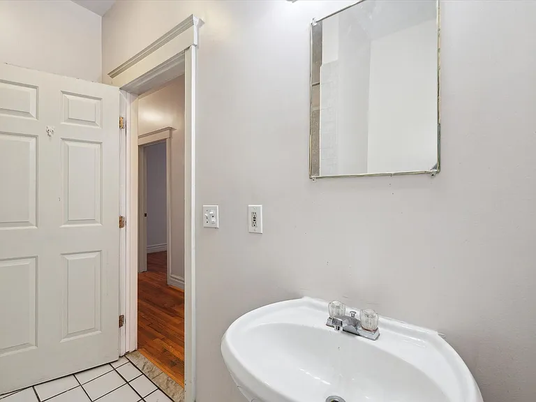 626 E. Ferry - FDR — Photo 17