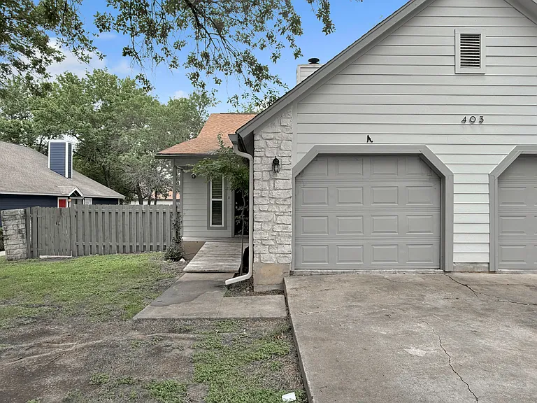 403 Fantail Loop #A — Photo 23