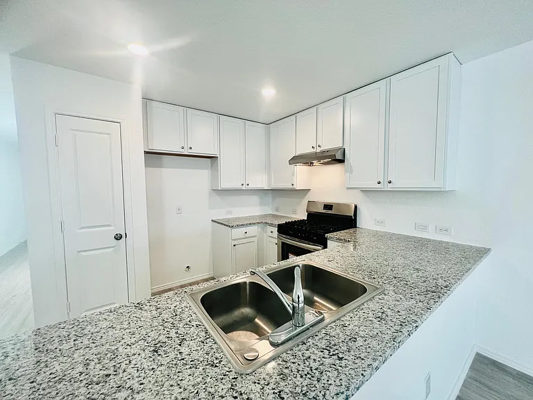 2906 Millican Dr — Photo 14