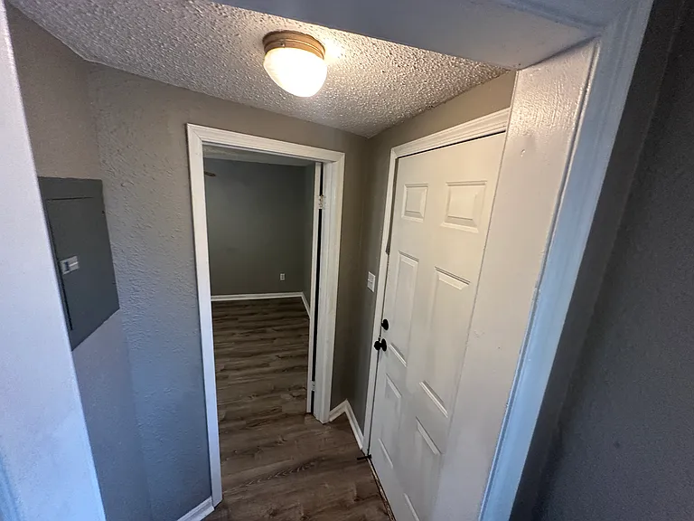 20201 E Truman Rd — Photo 9