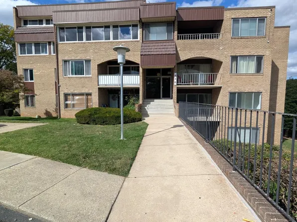 436 Girard St APT 104, Gaithersburg, MD 20877