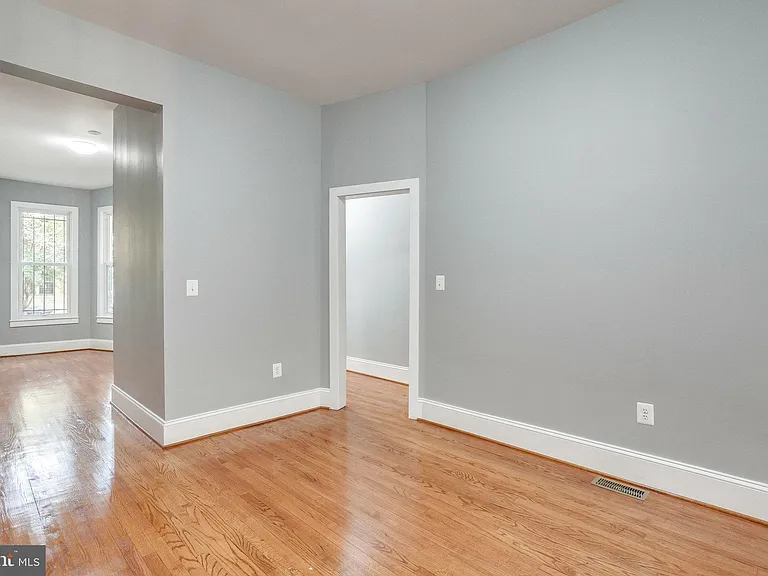 606 Q St NW — Photo 14