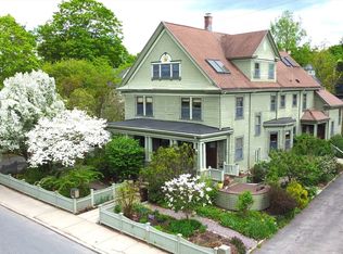 40 Pond St #2, Boston, MA 02130