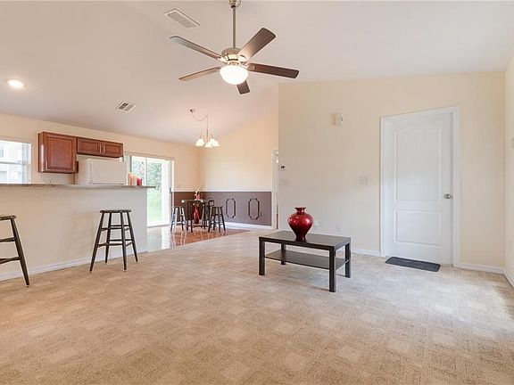 5th image of 514 Finch Ct