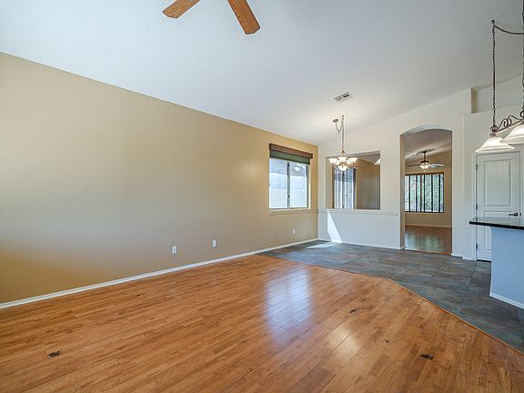 5th image of 2505 N Raven Cir