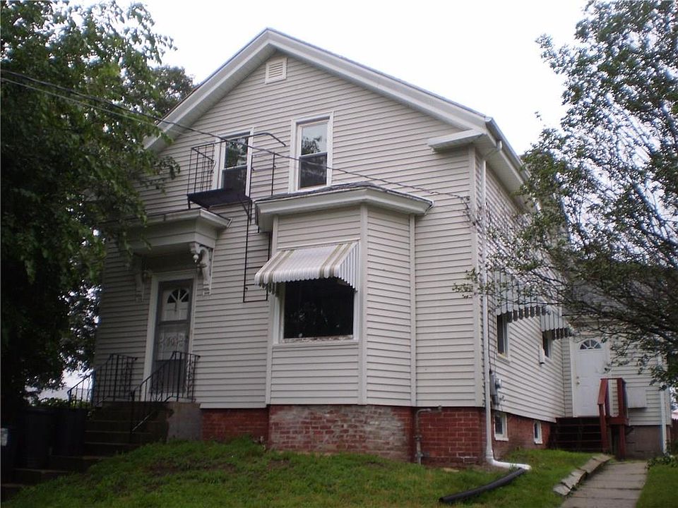 1st image of 28 Metcalf Ave