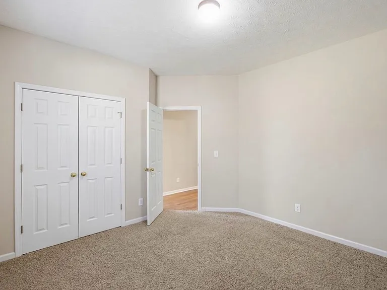 8349 Grayson Grv — Photo 24