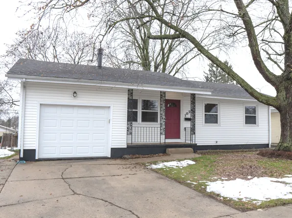 1024 Gates St, West Chicago, IL 60185