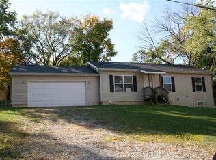 1328 Bobolink Rd, Valparaiso, IN 46383