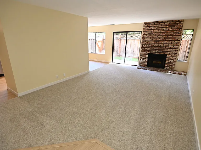 347 W Rincon Ave #E — Photo 3