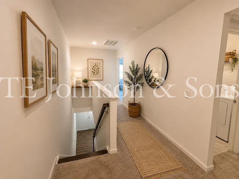 223 Latrobe Ln — Photo 17