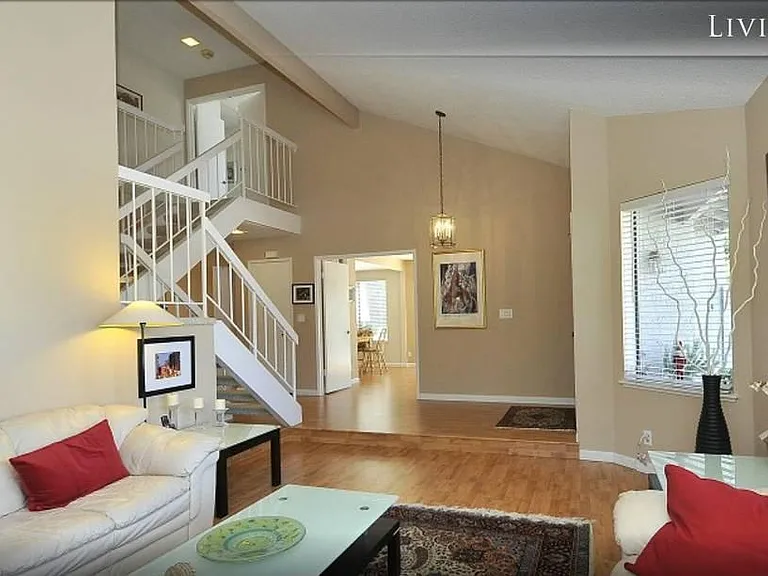 2398 Loment Ct — Photo 2