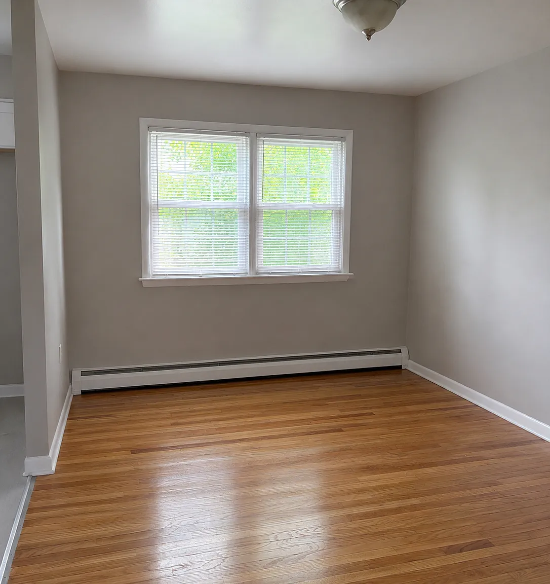 3 bed, 1162 sqft, $2,299 — Photo 3