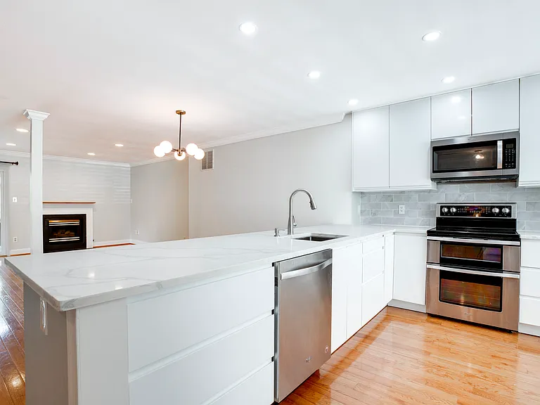 5610 Gosling Ct — Photo 12