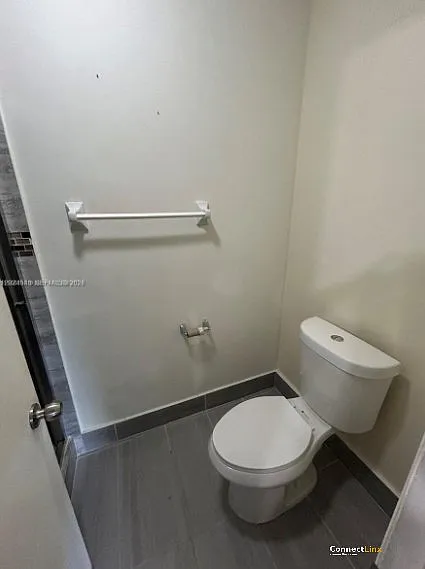 29 Madrid Ln — Photo 4