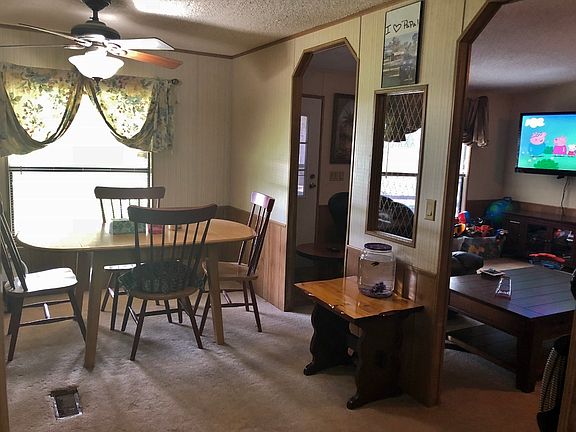 2nd image of 200 NW Astor Way
