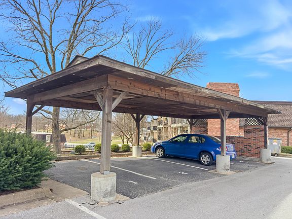 2nd image of 2710 Rollins Rd #A3