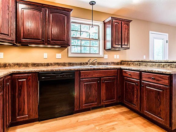 2nd image of 432 Sunny Valley Ln